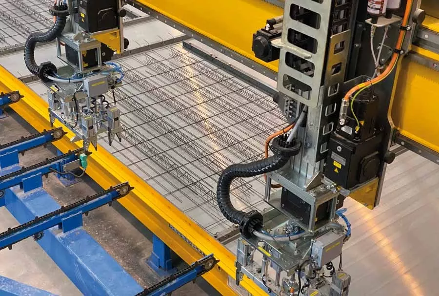 Viguetas Navarras presenta su nueva instalación robotizada