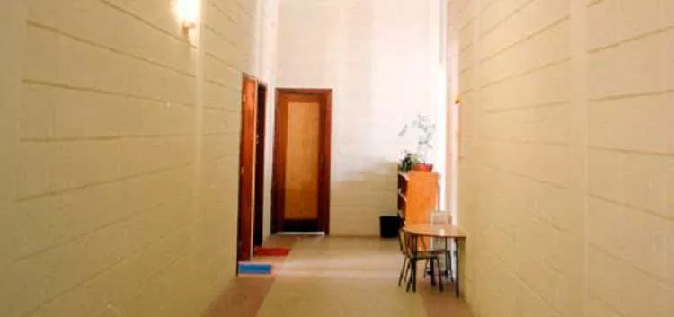 Ejemplo de sistema constructivo de tabiquería interior con bloques prefabricados Arliblock